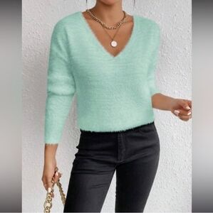 MADE IN ITALY V-Neck  Sweater
